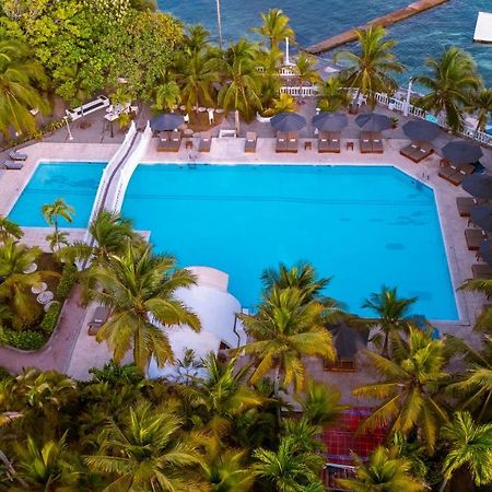 Hotel Cocoliso Island Resort Isla Grande  Zewnętrze zdjęcie