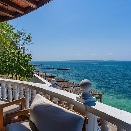 Hotel Cocoliso Island Resort Isla Grande  Zewnętrze zdjęcie